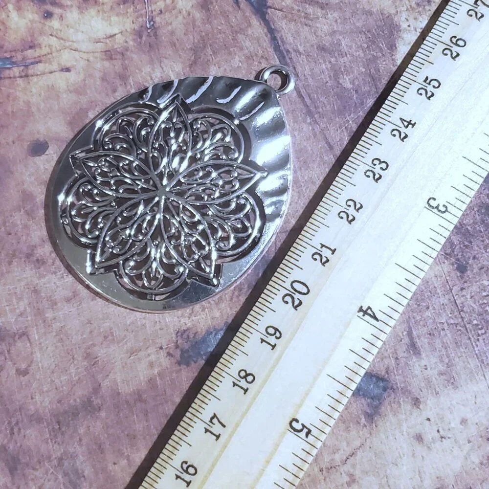 Vintage Y2K Antique Silver Moroccan Arabesque Cutout Flower 69x47mm Teardrop Pen